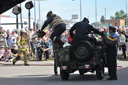 Re-enactors scramble at FM-159