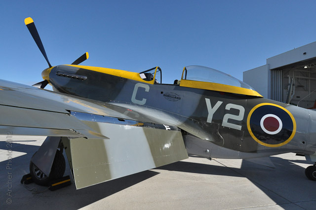 VIntage Wings Mustang KH661