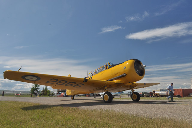 Harvard Mk IV Taxiing